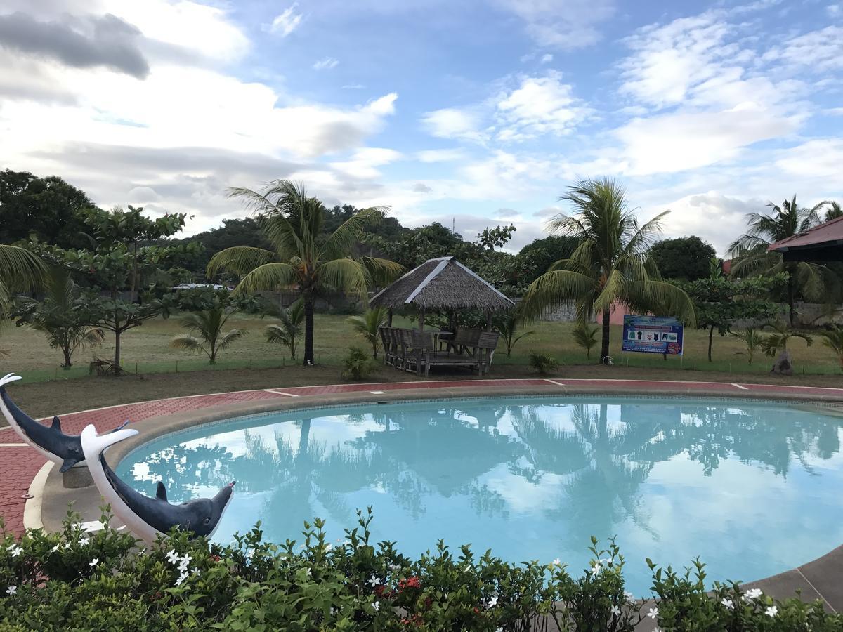 Subic Waterfront Resort And Hotel Exterior foto