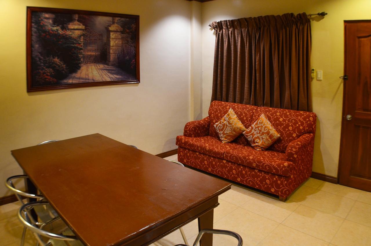 Subic Waterfront Resort And Hotel Exterior foto